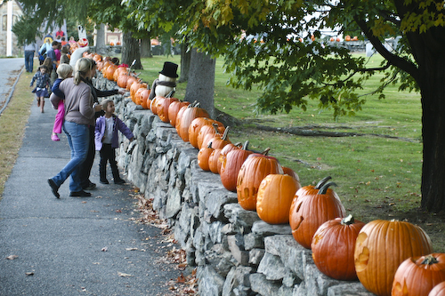 Post image for Need some ideas for your Heritage Day pumpkin?