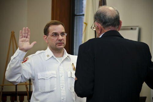Post image for Mauro sworn in as fire chief