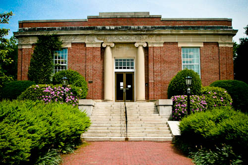 Post image for Roundup of Southborough town news: aging library, jr police academy, and fire sale