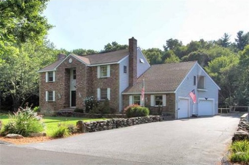 Post image for On the market this week in Southborough (Updated)