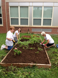 Post image for ARHS garden: nurtured by and for the community