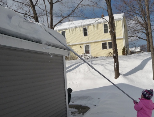 Post image for Reminders: the official winter parking ban and “after the storm”