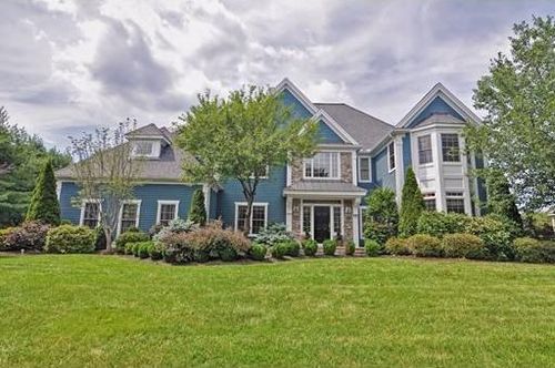 Post image for On the market this week in Southborough