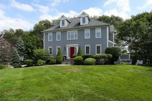 Post image for On the market this week in Southborough