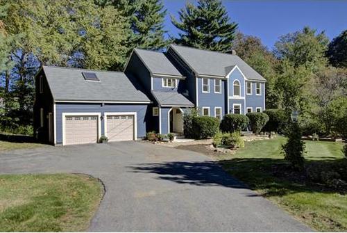 Post image for On the market this week in Southborough