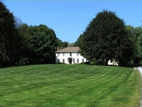 Post image for On the market this week in Southborough