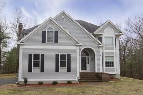 Post image for On the market this week in Southborough