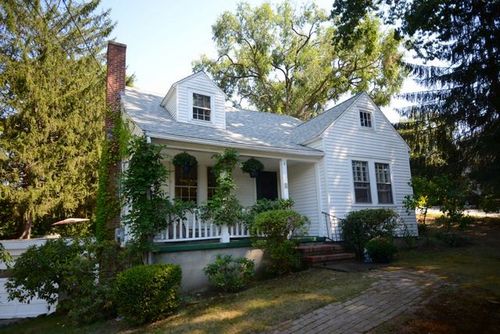 Post image for On the market this week in Southborough