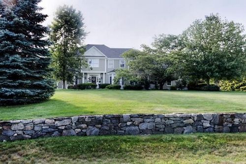 Post image for On the market this week in Southborough