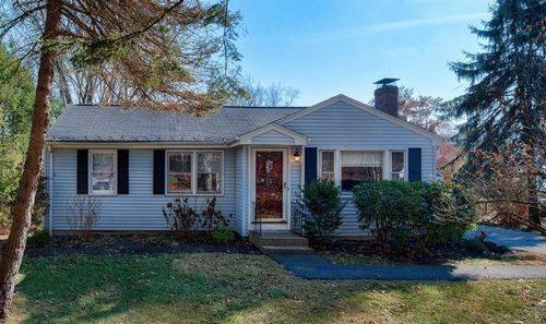 Post image for On the market this week in Southborough (Updated)