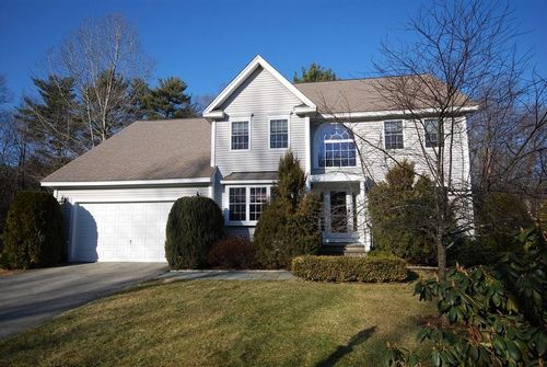 Post image for On the market this week in Southborough