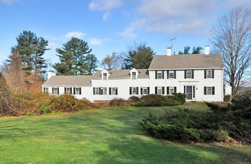 Post image for On the market this week in Southborough
