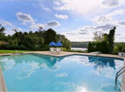 Post image for On the market this week in Southborough