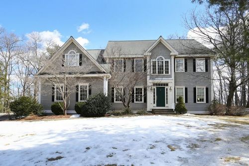 Post image for On the market this week in Southborough (Updated)