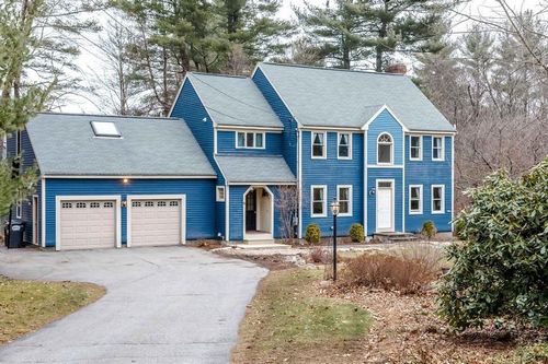 Post image for On the market this week in Southborough