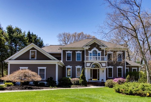 Post image for Featured Home: 19 Sadie Hutt | Stunning and Spacious 5 Bedroom / 5 Bathroom