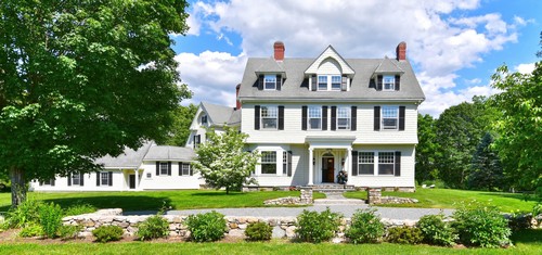 Post image for Featured Home: One Sears Road | 8 Bedrooms | 6 Bathrooms| Queen Ann Colonial Revival