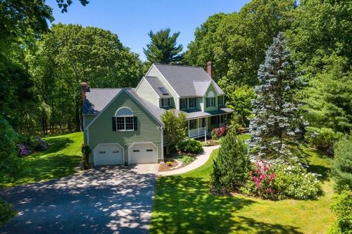 Post image for On the market this week in Southborough
