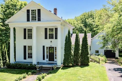 Post image for On the market this week in Southborough (Updated)