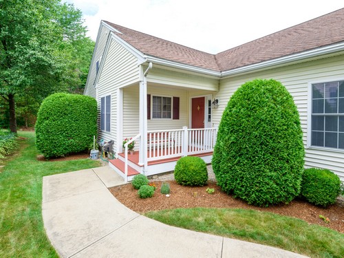 Post image for Featured Home: 55+ Half-Duplex Unit in Wildwood Neighborhood offered at $424,900