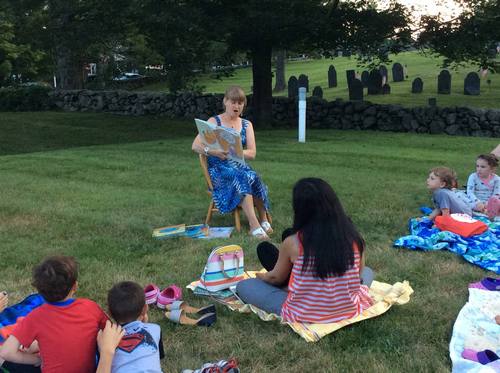 Post image for Outdoor fun at the Library for little ones: Yoga and Story Times with crafts
