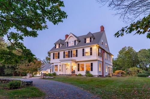 Post image for On the market this week in Southborough