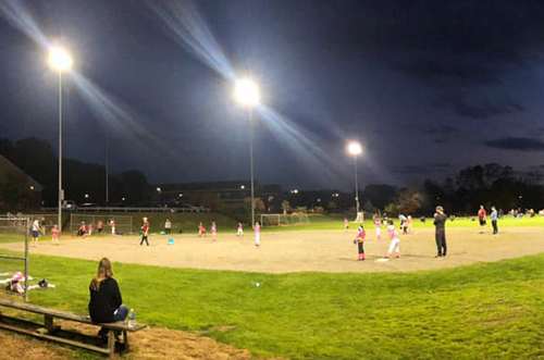 Post image for Spring Softball: Register for Early Bird rate