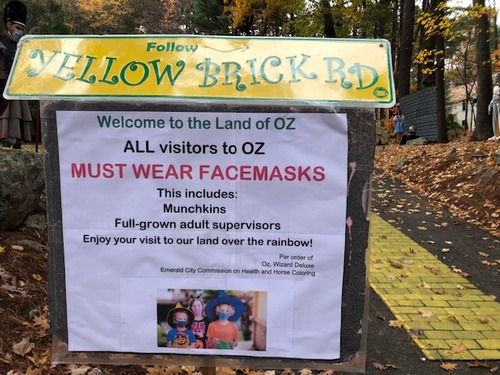 Post image for Follow the Yellow Brick Road on Halloween night for some <em>(not too)</em> spooky fun