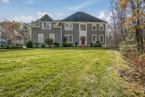 Post image for On the market this week in Southborough