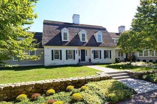 Post image for On the market this week in Southborough