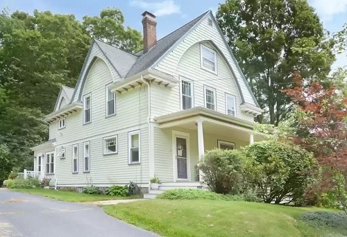 Post image for On the market this week in Southborough